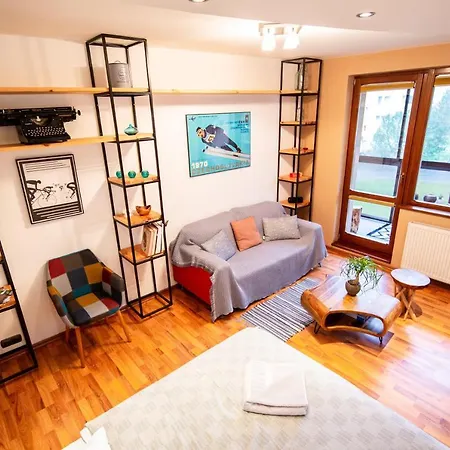 Orlie Pierko - * 塔查斯卡-鲁穆尼卡